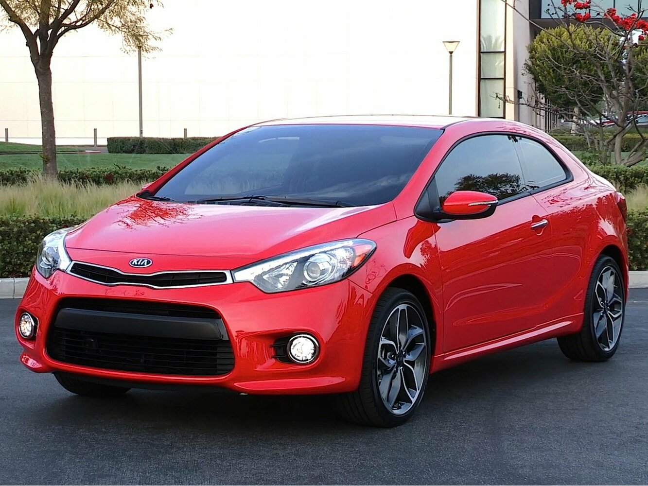 Kia Forte II, Купе: фото поколения