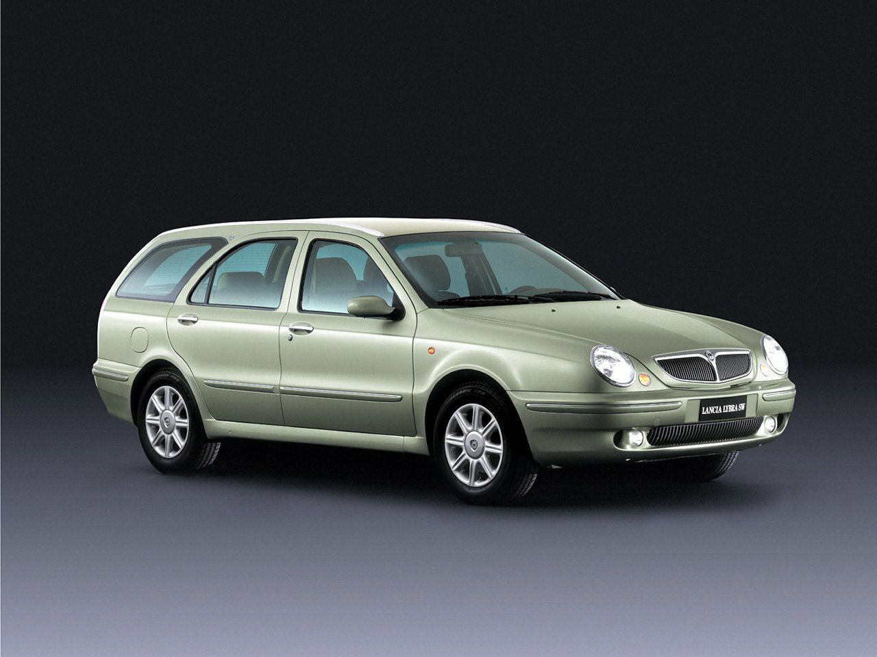 Lancia Lybra, Универсал 5 дв.: фото поколения
