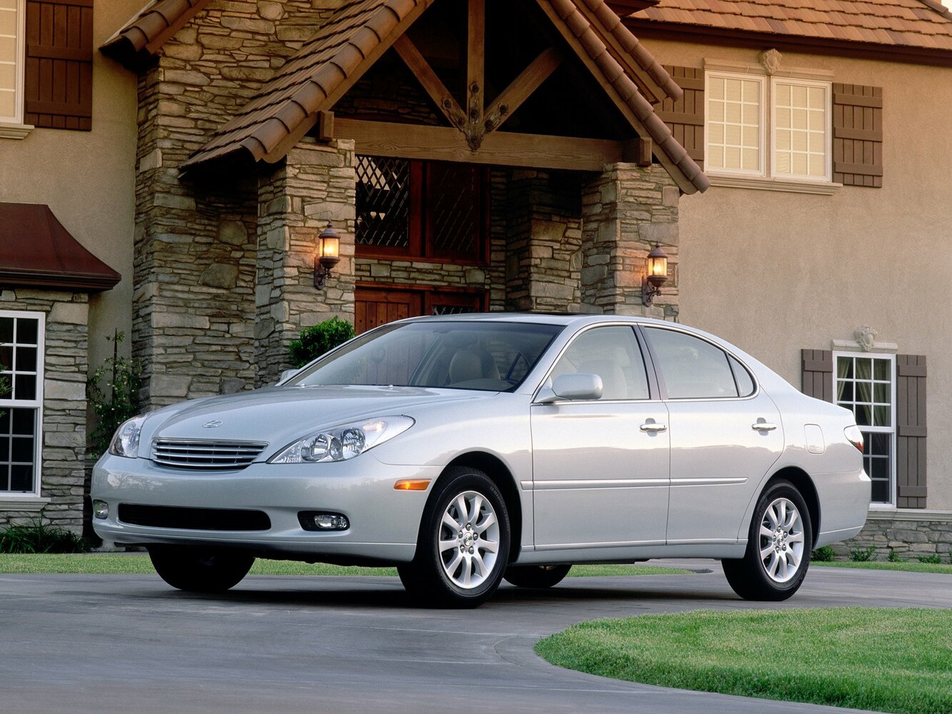 Lexus ES IV
