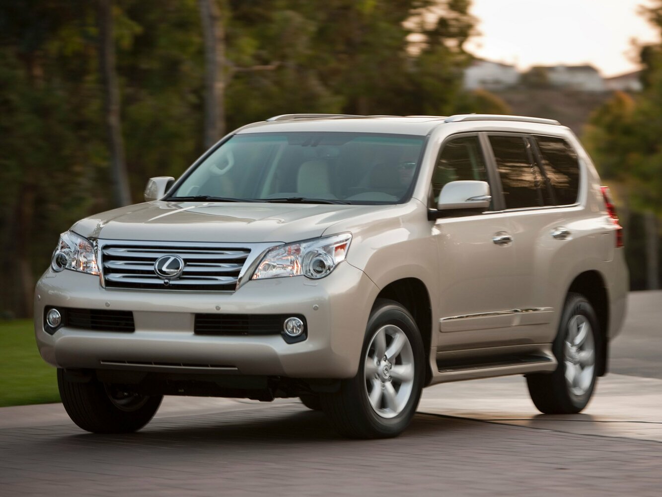 Lexus GX II
