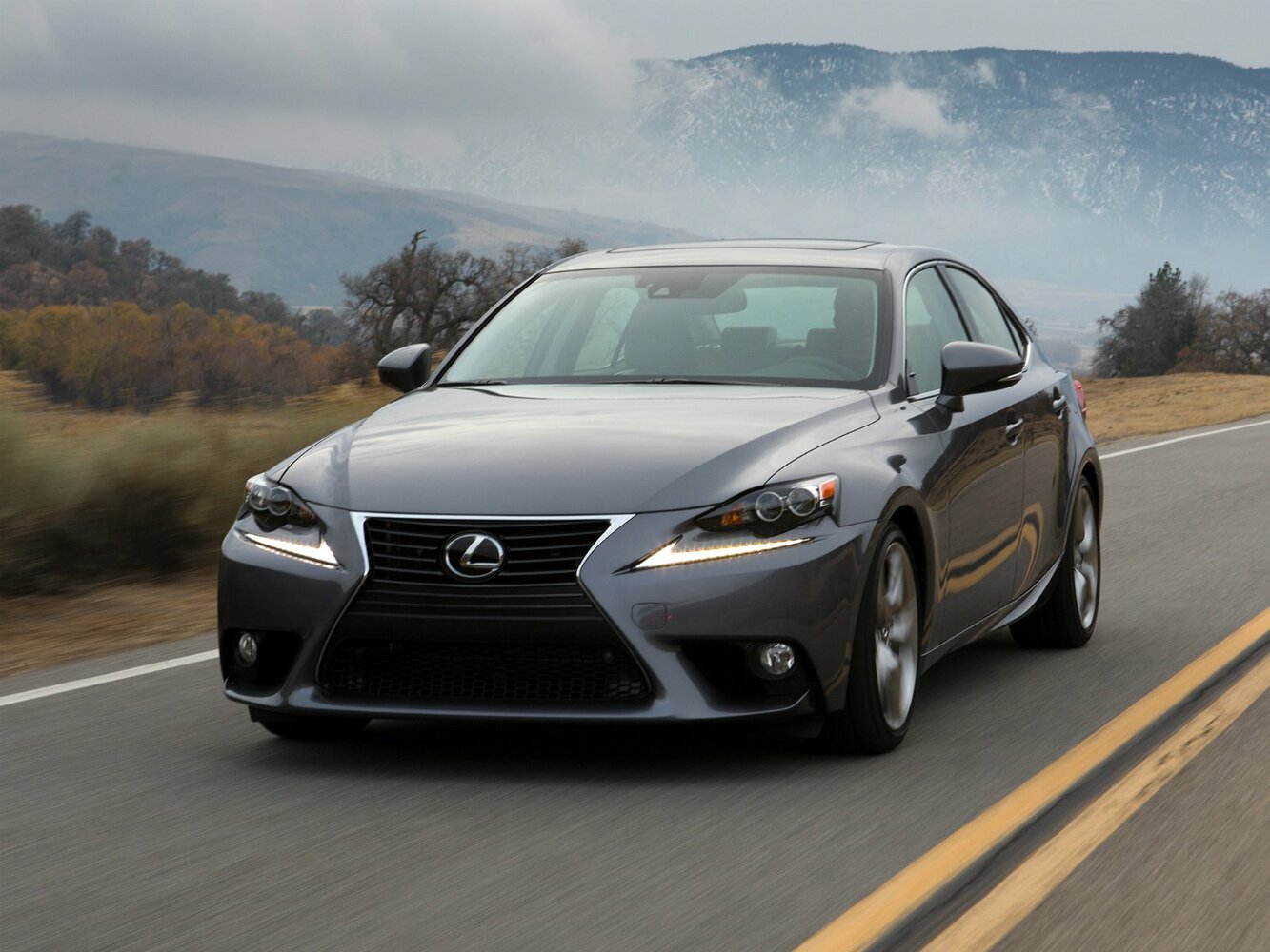 Lexus IS, фото