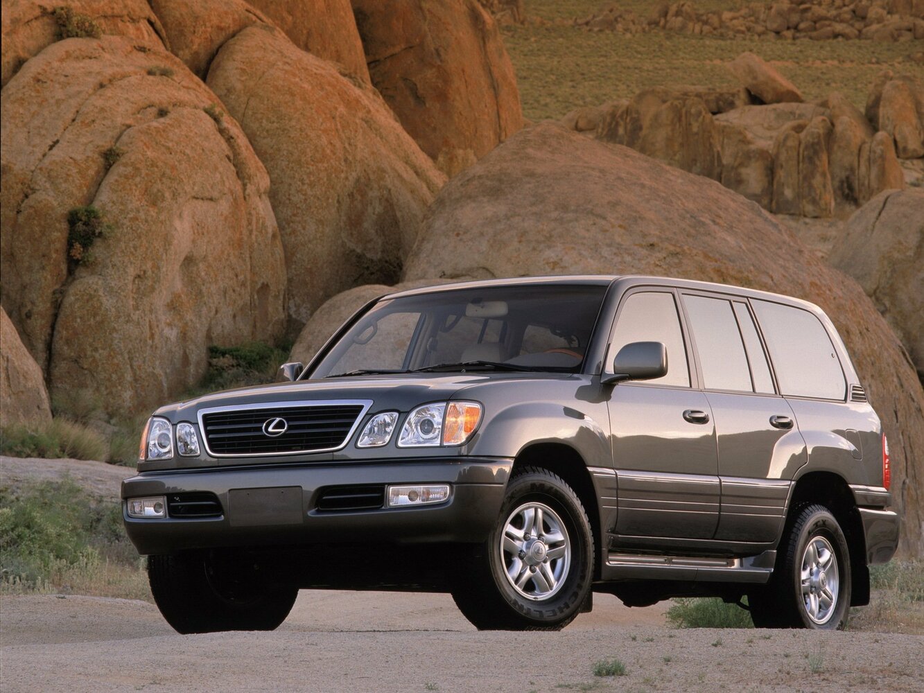 Lexus LX II