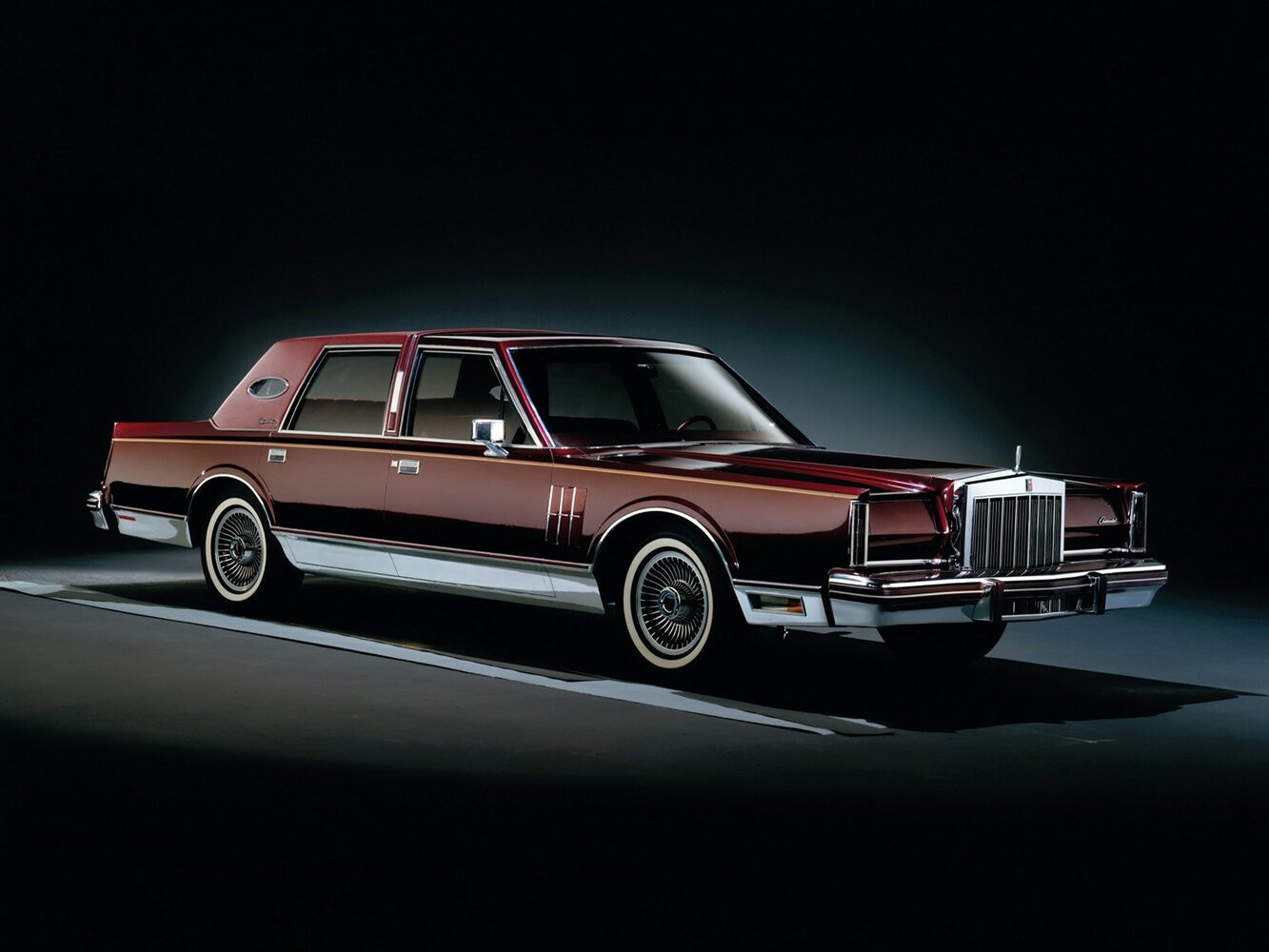 Lincoln Continental VI, Седан: фото поколения