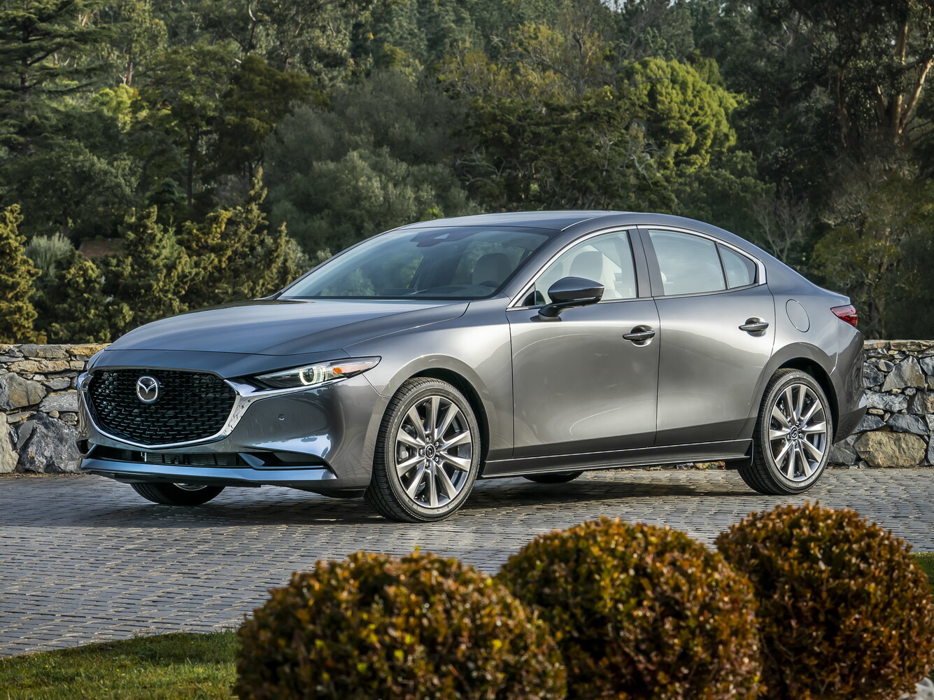Mazda 3 IV (BP), вид сбоку