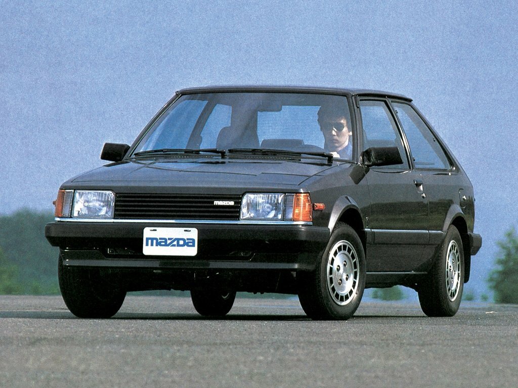 Mazda 323 II (BD), Хэтчбек 3 дв.: фото поколения