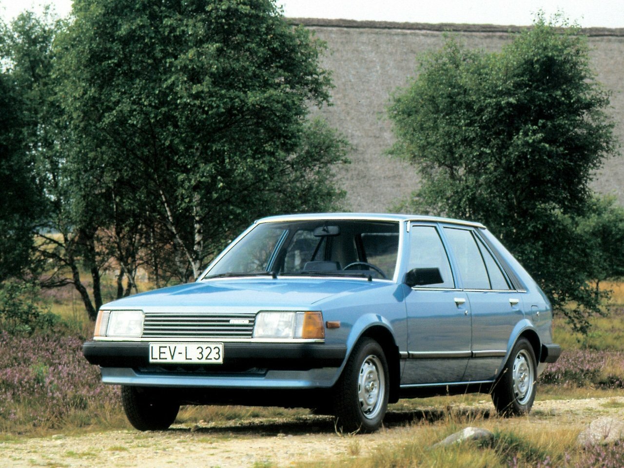 Mazda 323 II (BD)