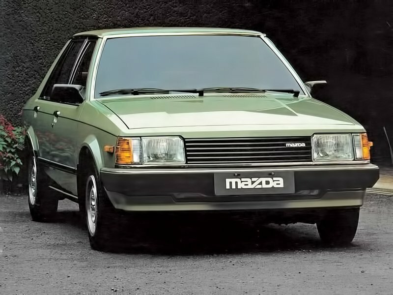 Mazda 323 II (BD), Седан: фото поколения