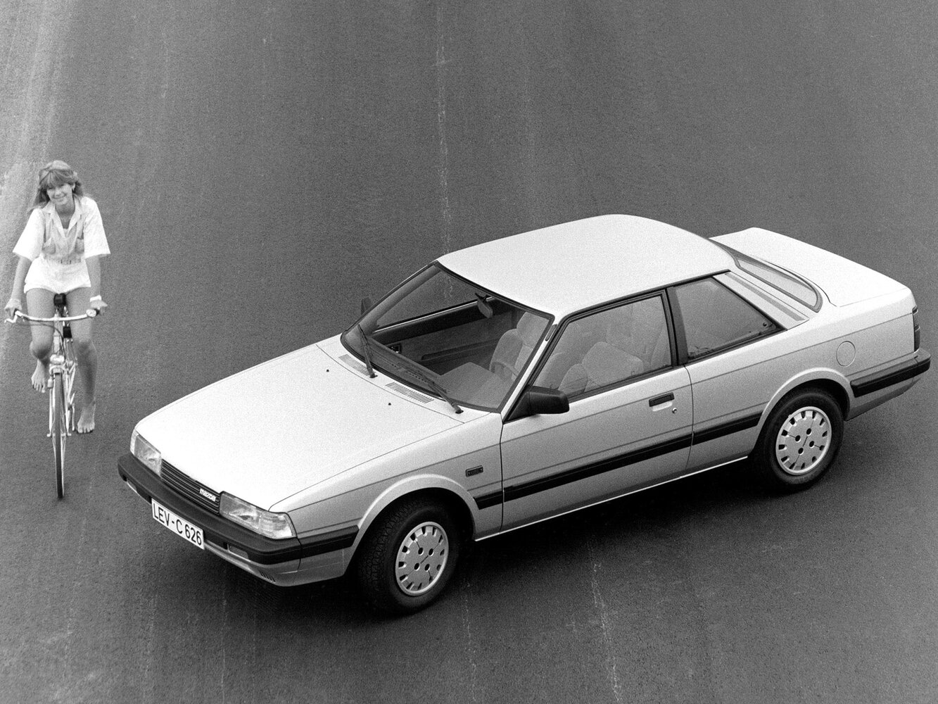 Mazda 626 II (GC), вид сбоку