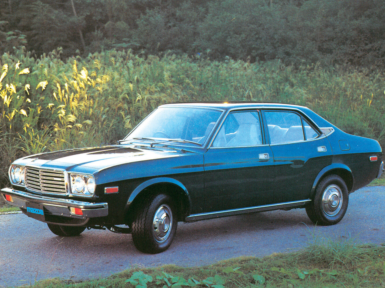 Mazda 929 LA2, вид сбоку
