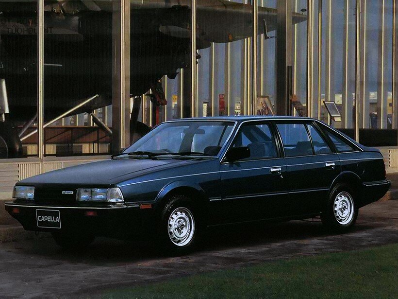 Mazda Capella III, вид сбоку