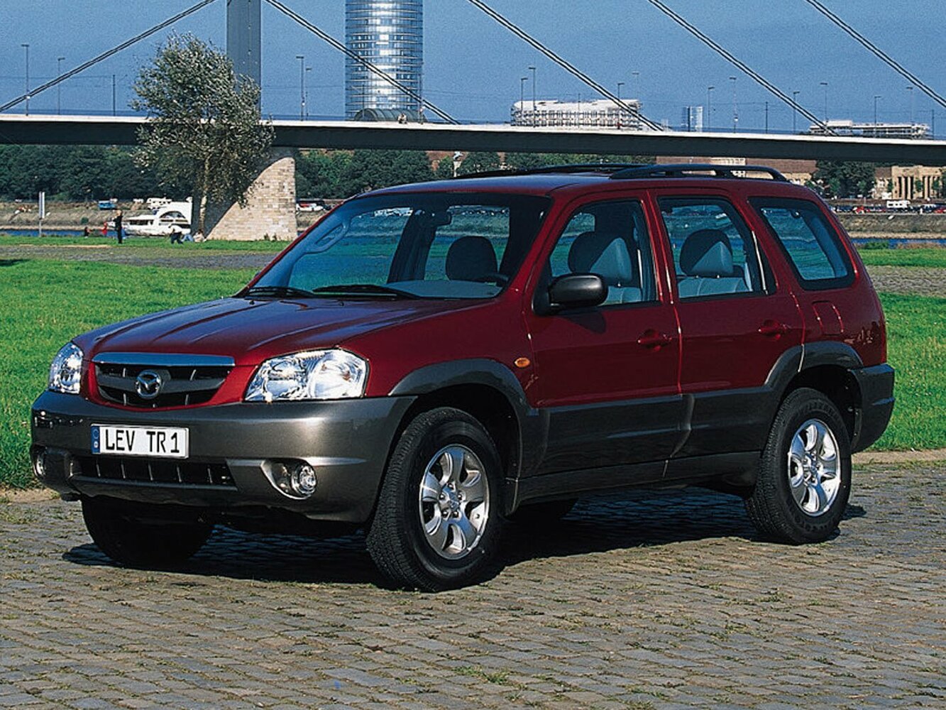 Mazda Tribute I