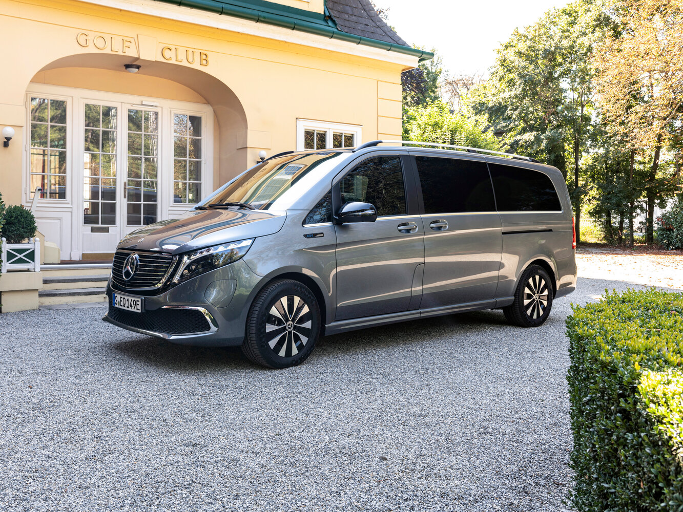 Mercedes-Benz EQV I, Минивэн EXOBILITE: фото поколения