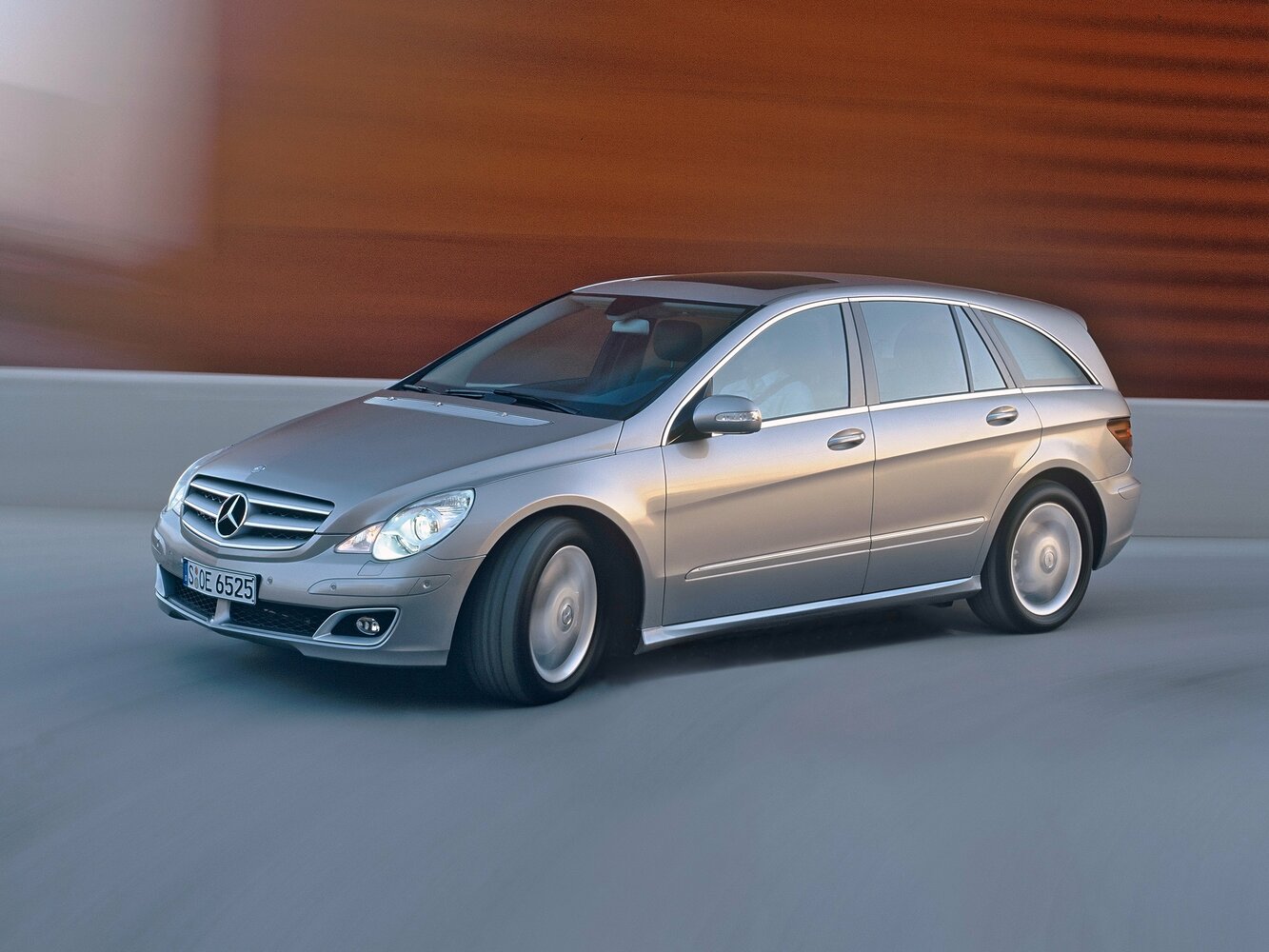 Mercedes-Benz R-Класс I, Минивэн: фото поколения