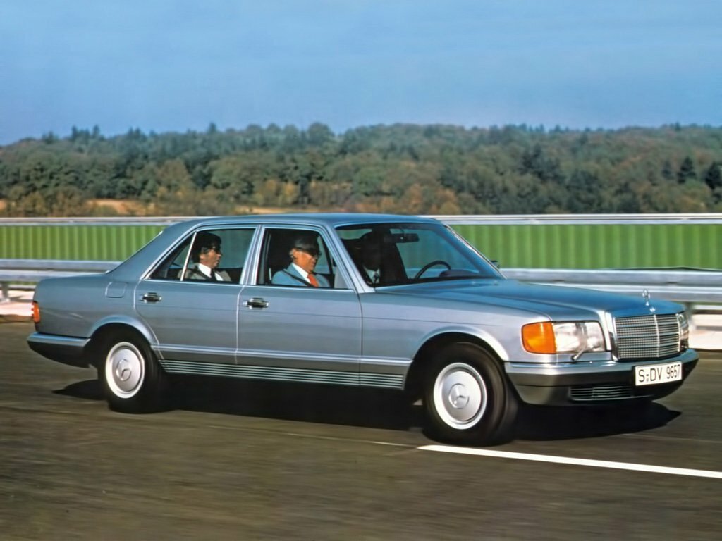 Mercedes-Benz S-Класс II (W126), Седан: фото поколения