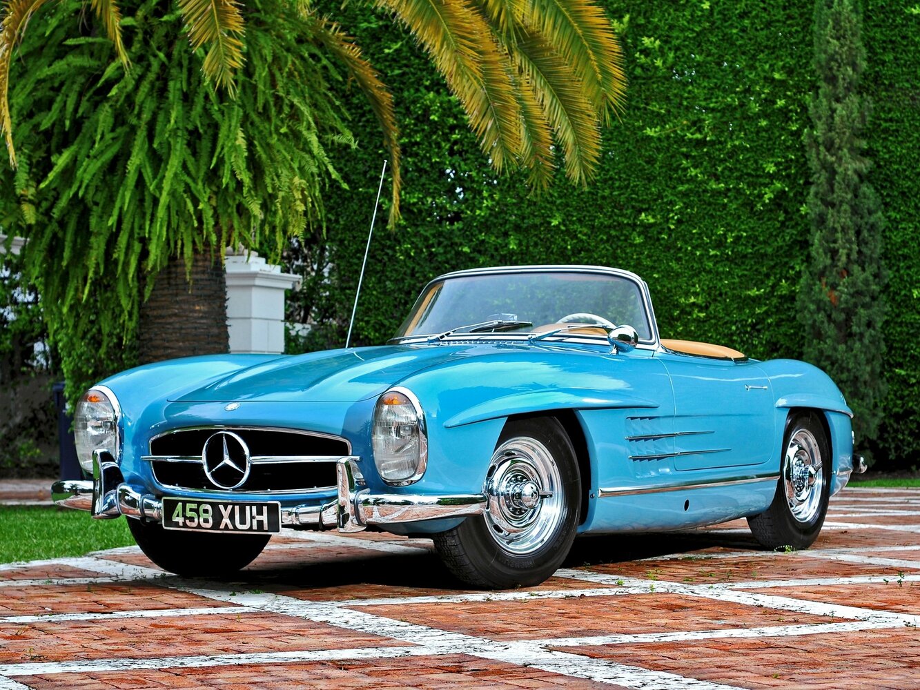 Mercedes-Benz SL-Класс W198, вид сбоку