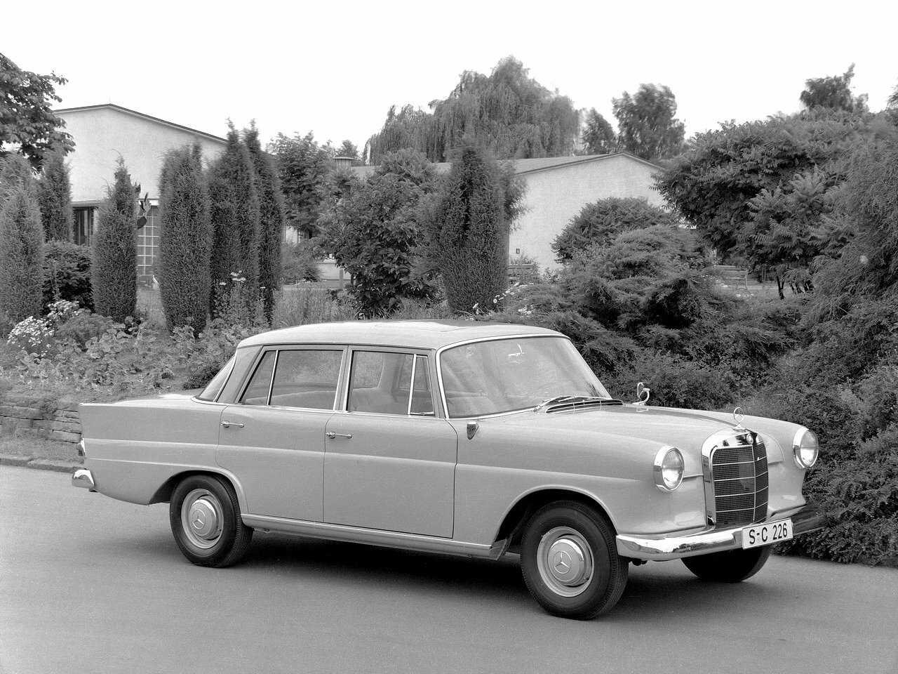 Mercedes-Benz W110 First Series