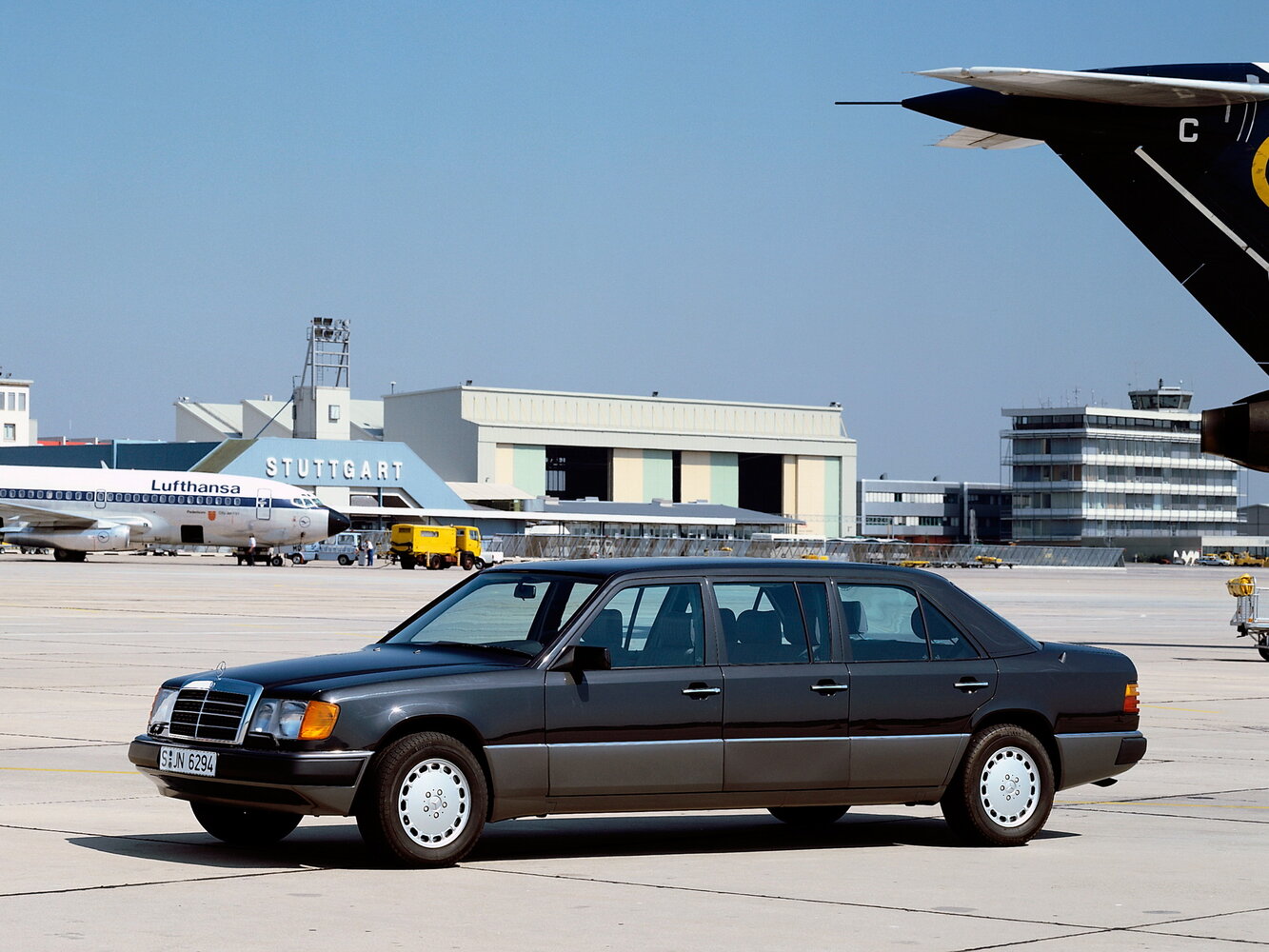Mercedes-Benz W124, Лимузин: фото поколения