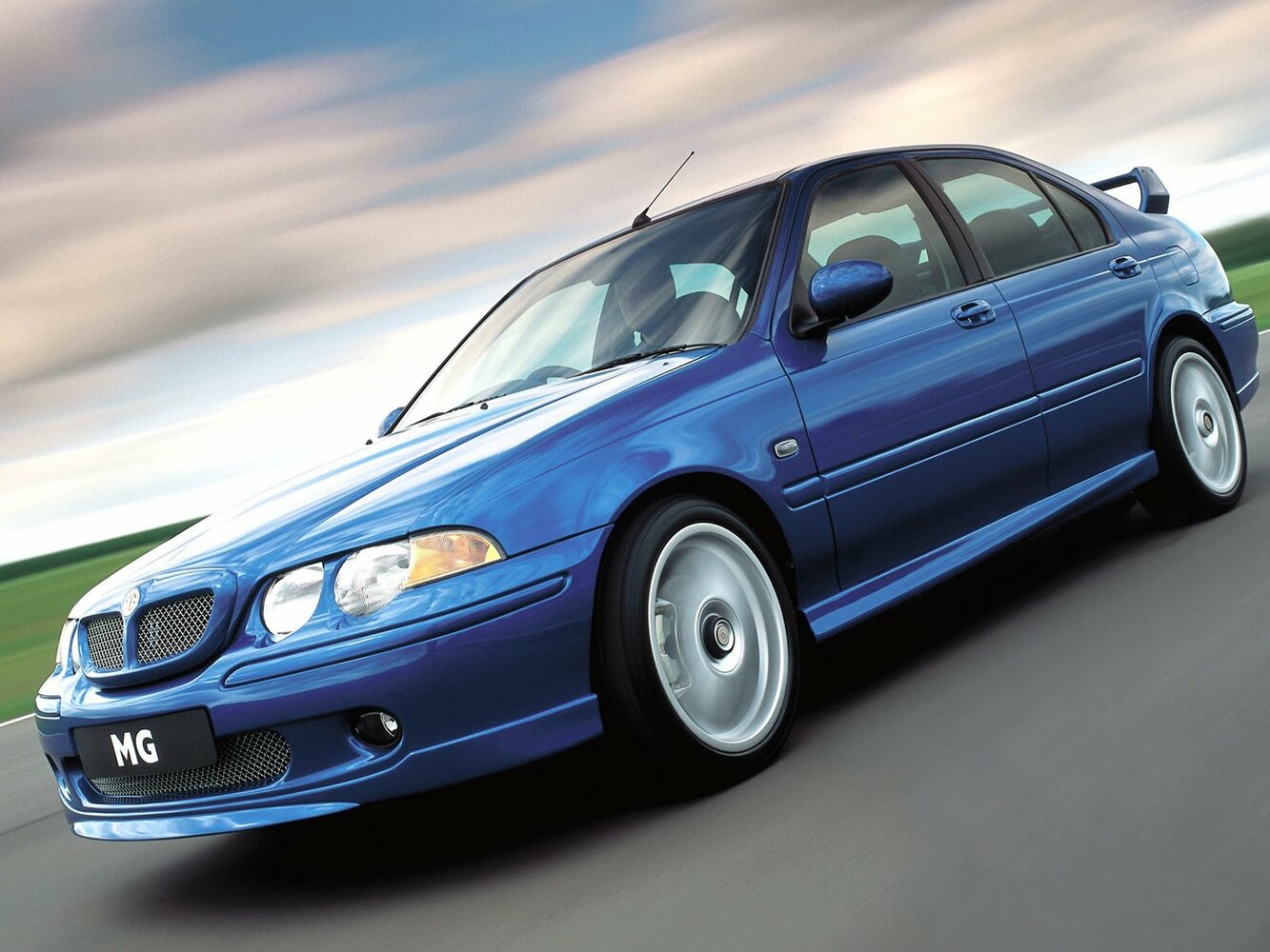 MG ZS I, Седан: фото поколения