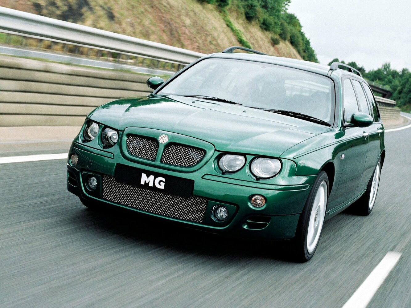 MG ZT, Универсал 5 дв.: фото поколения