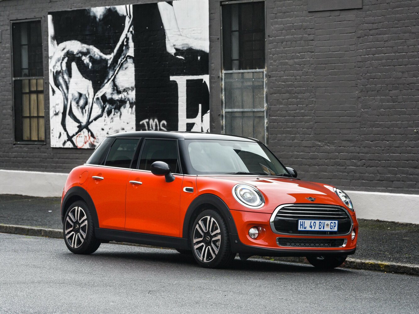 Mini Hatch III (F55/F56) Рестайлинг, Хэтчбек 5 дв.: фото поколения