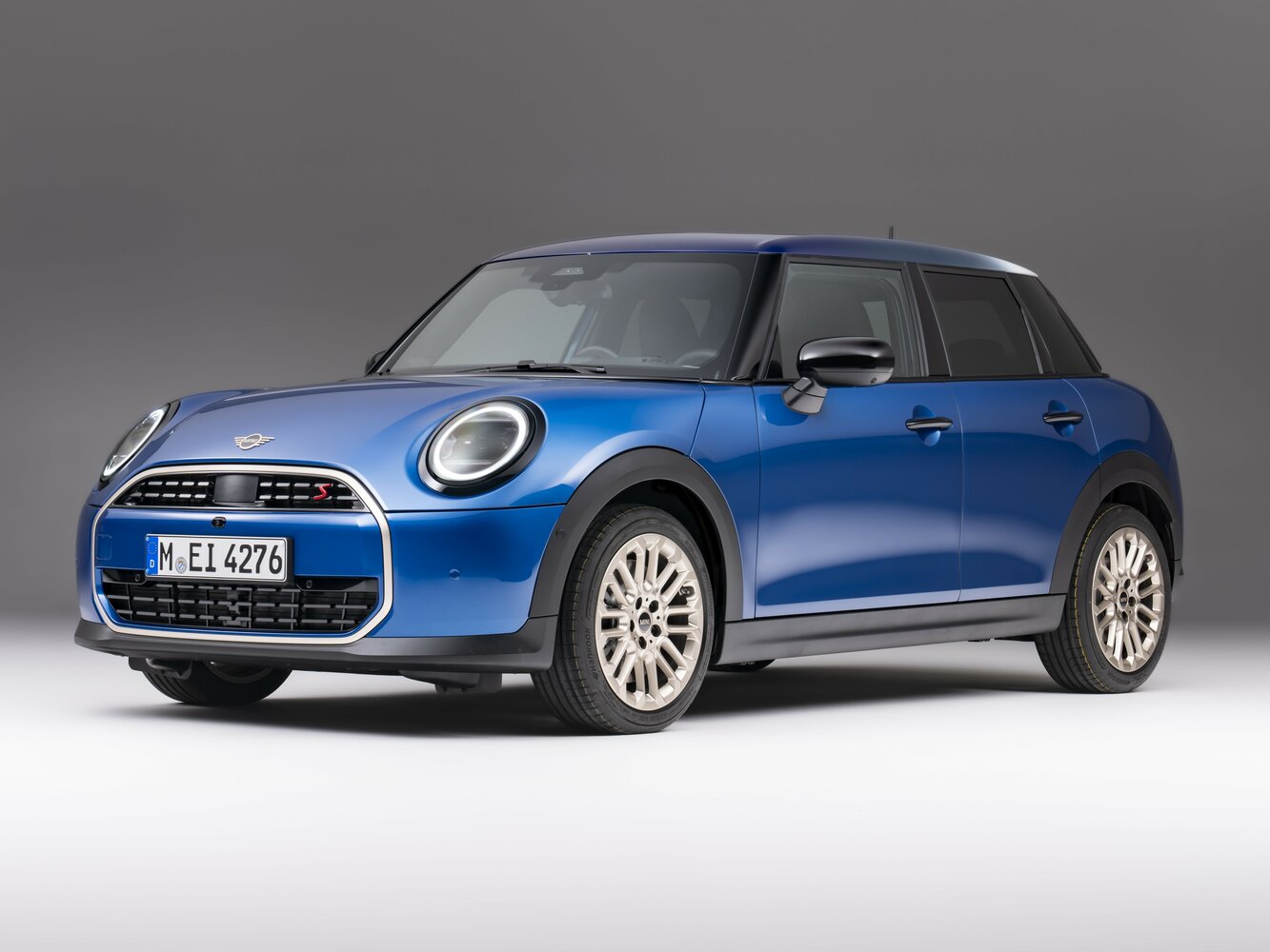 Mini Hatch IV (F65/F66/J01), Хэтчбек 5 дв.: фото поколения