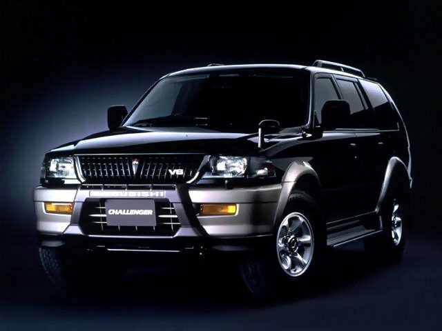 Mitsubishi Challenger I