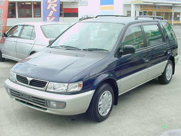 Mitsubishi Chariot II