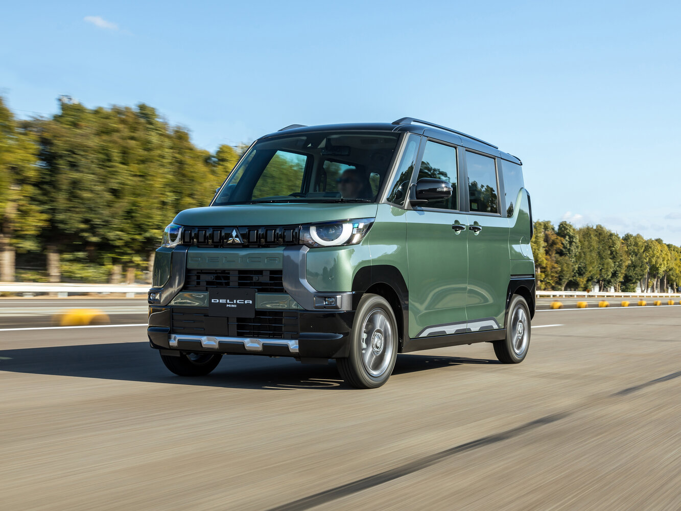 Mitsubishi Delica Mini I