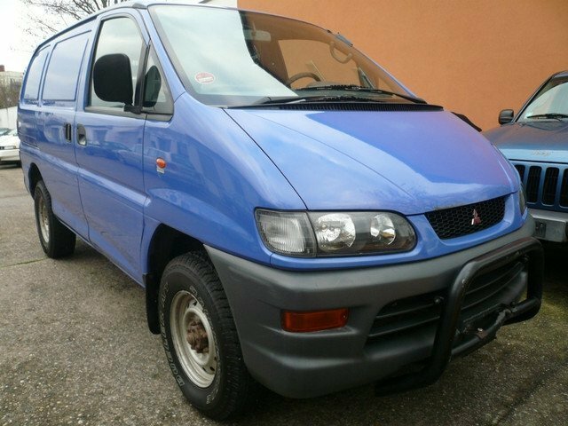 Mitsubishi Delica IV, Фургон: фото поколения