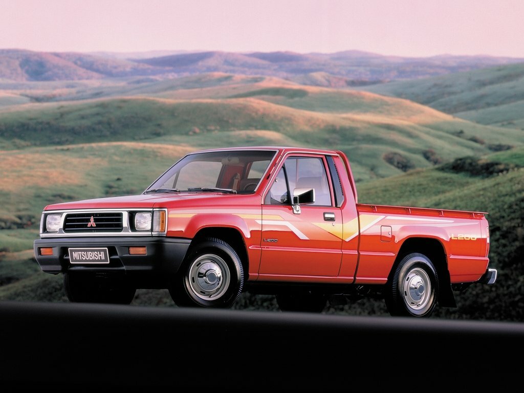 Mitsubishi L200 II, вид сбоку