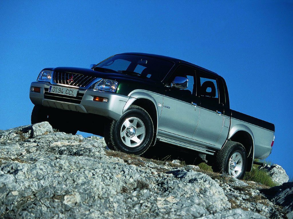 Mitsubishi L200 III, Пикап Двойная кабина: фото поколения