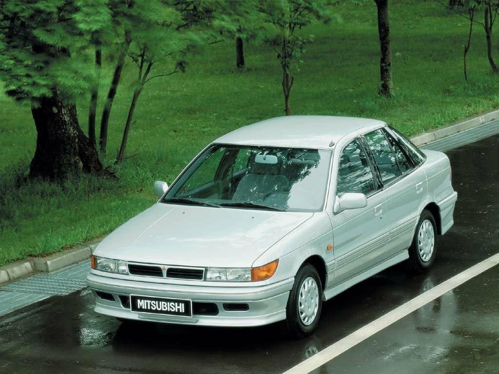 Mitsubishi Lancer V, Хэтчбек 5 дв.: фото поколения