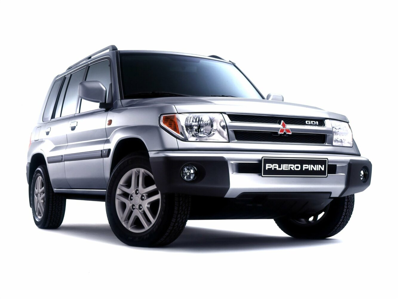 Mitsubishi Pajero Pinin, Внедорожник 5 дв.: фото поколения