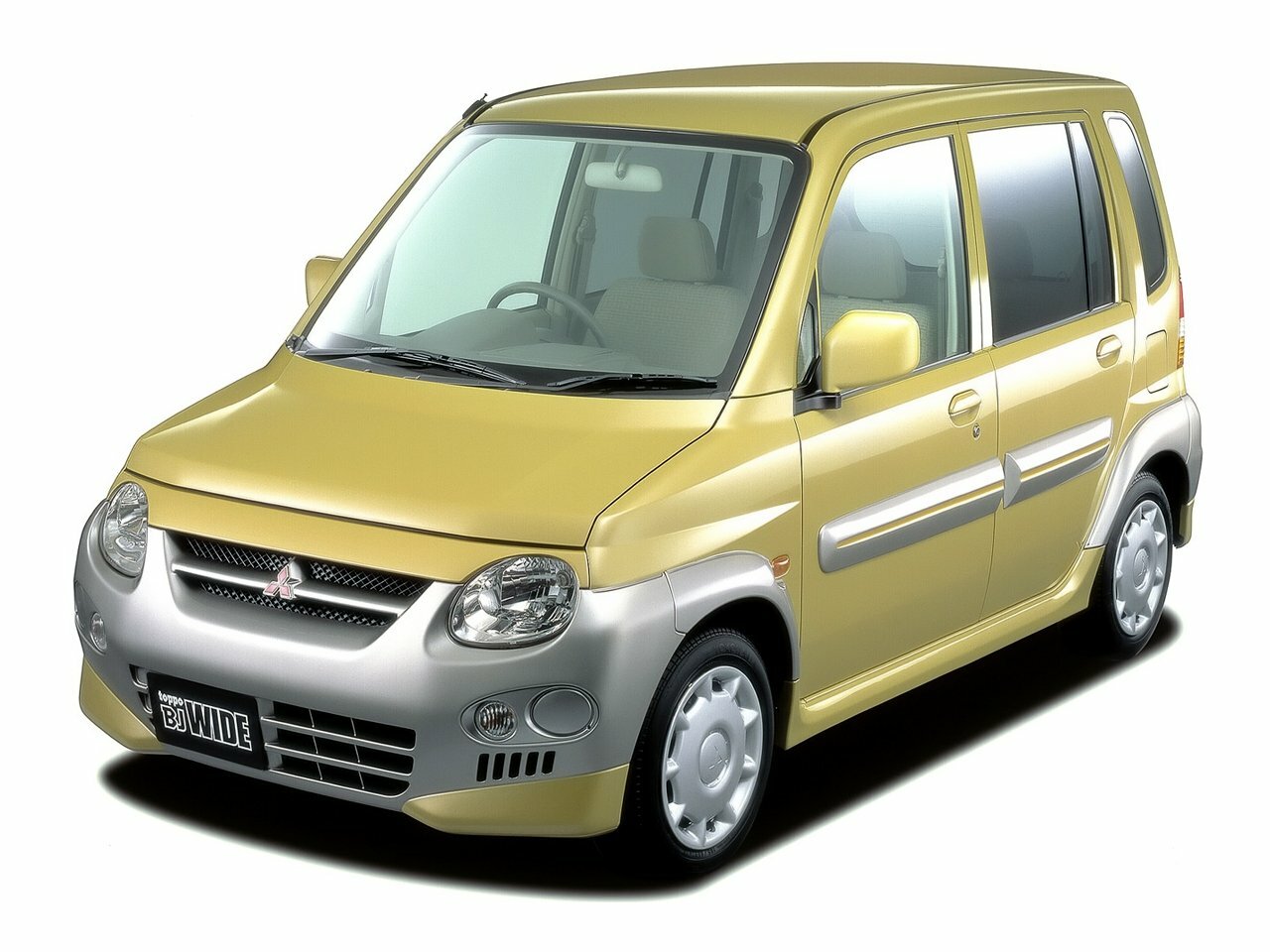 Mitsubishi Toppo II, вид сбоку