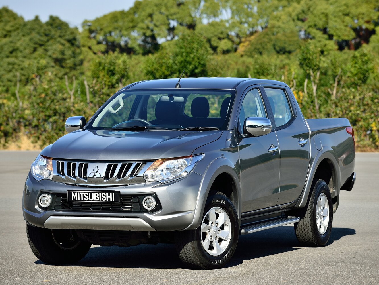 Mitsubishi Triton V