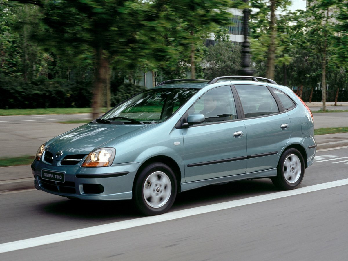 Nissan Almera Tino