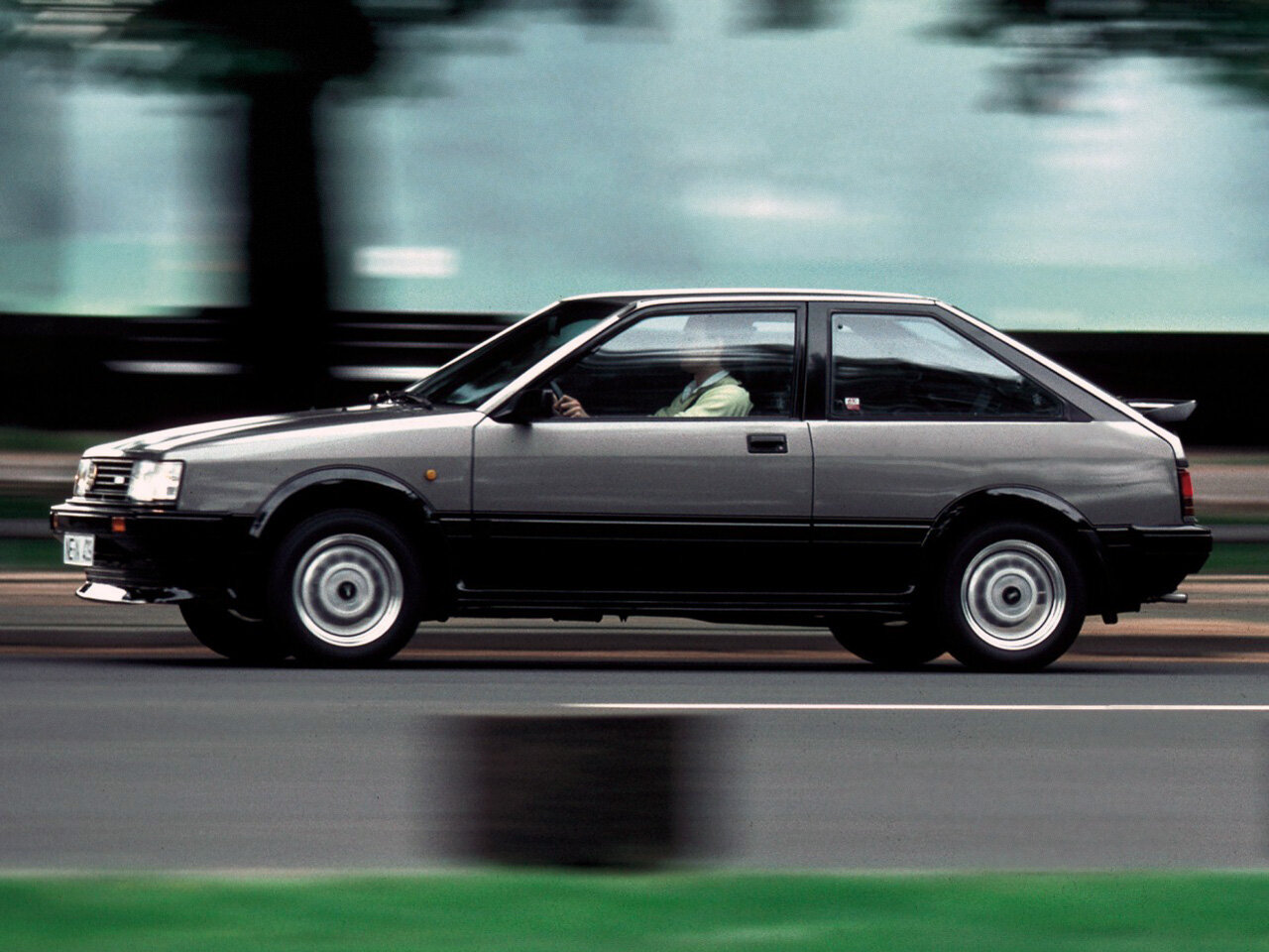 Nissan Cherry IV (N12), вид сбоку