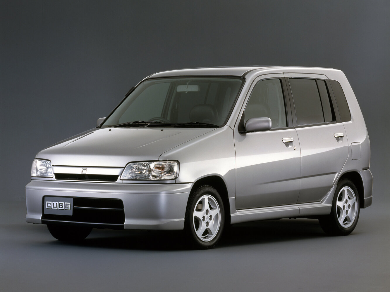 Nissan Cube I (Z10)