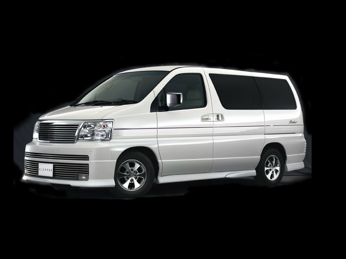 Nissan Elgrand I (E50)
