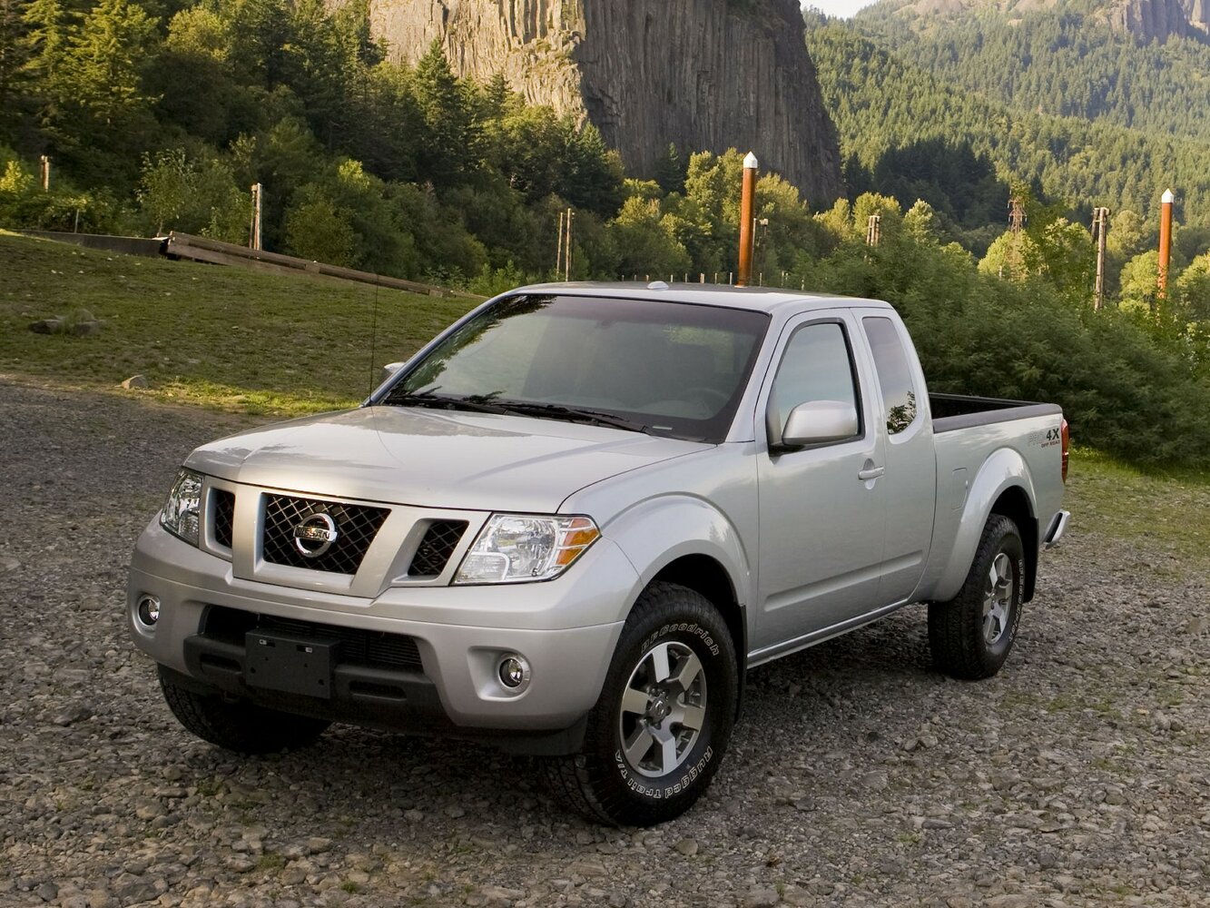 Nissan Frontier II Рестайлинг, Пикап Полуторная кабина King Cab: фото поколения