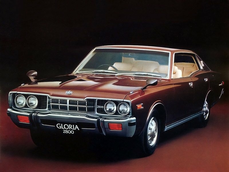 Nissan Gloria V (330)