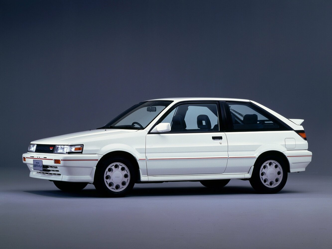 Nissan Liberta Villa II (N13), Хэтчбек 3 дв.: фото поколения