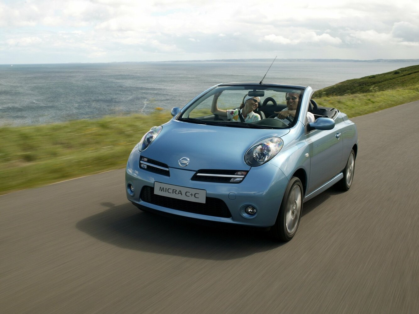 Nissan Micra III (K12), вид сбоку
