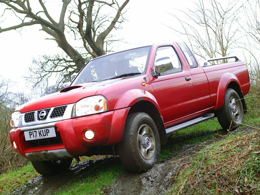 Nissan Navara (Frontier) II (D22), вид сбоку