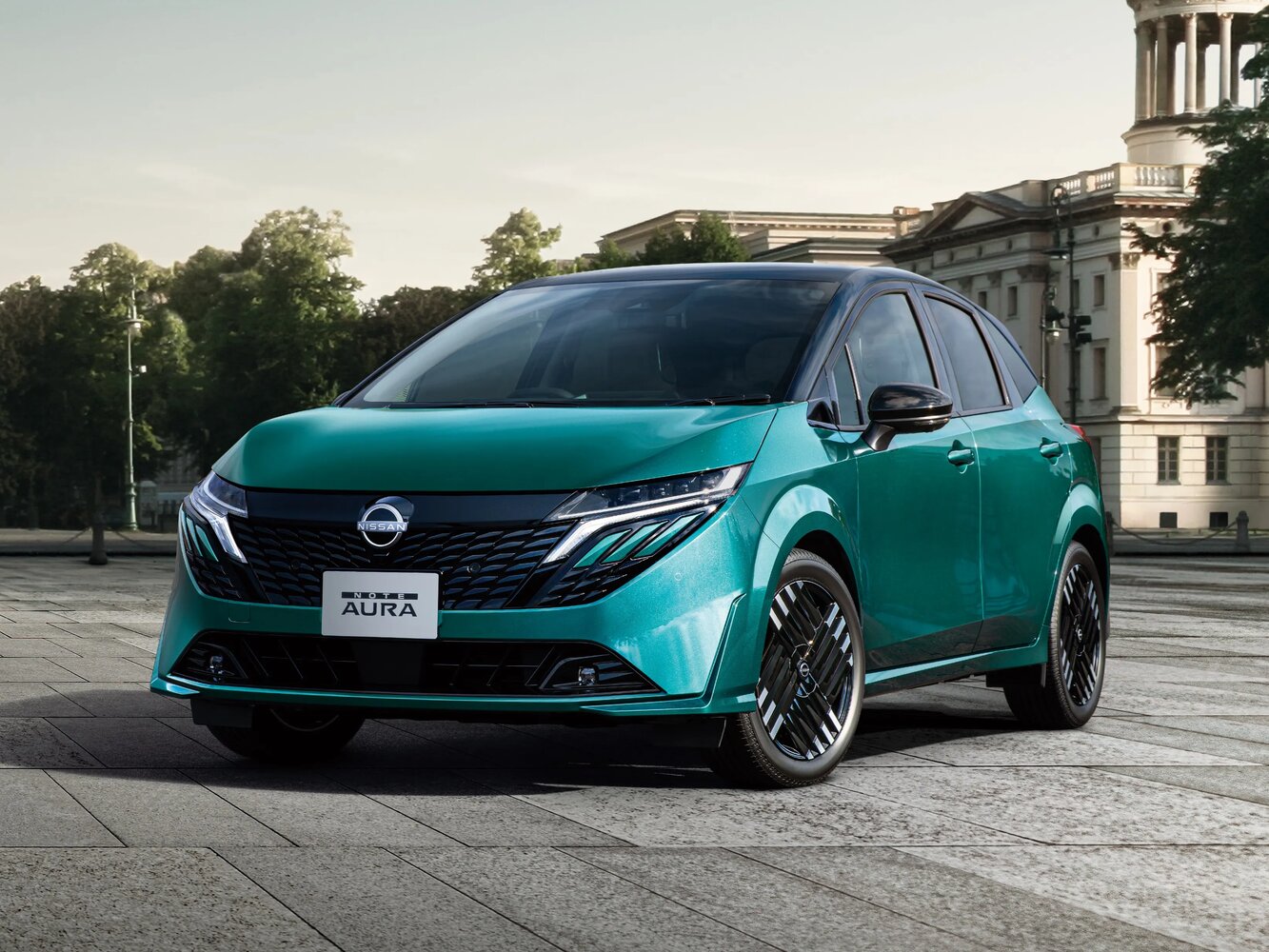 Nissan Note III Рестайлинг, вид сбоку