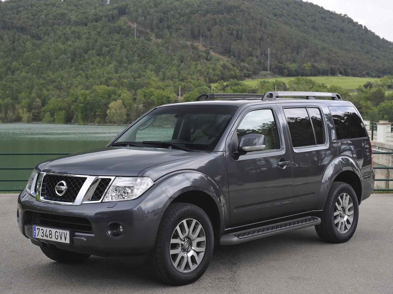 Nissan Pathfinder III Рестайлинг