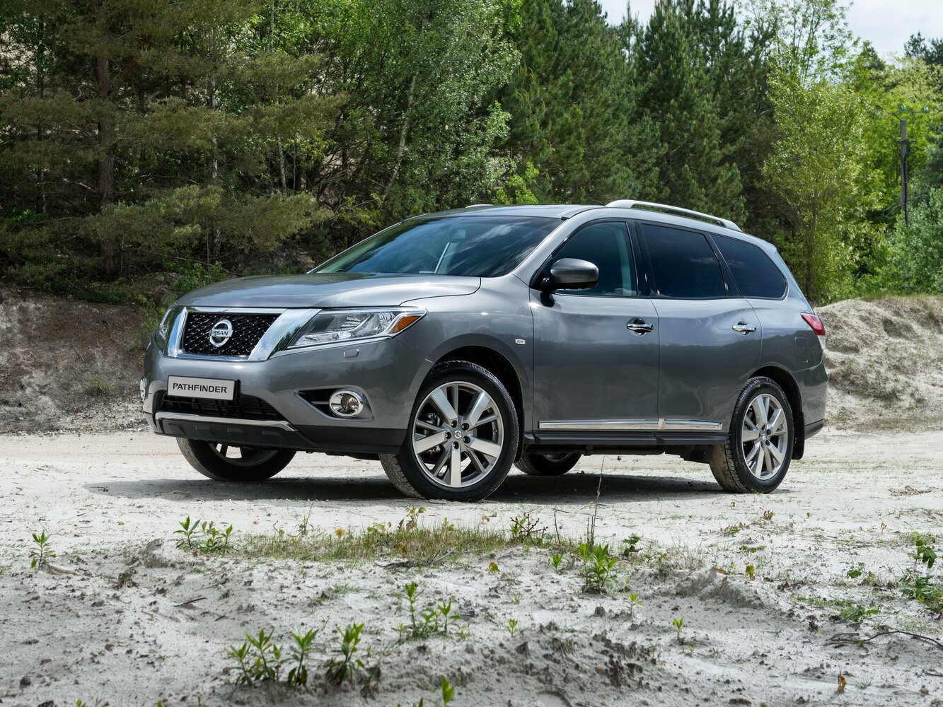 Nissan Pathfinder IV