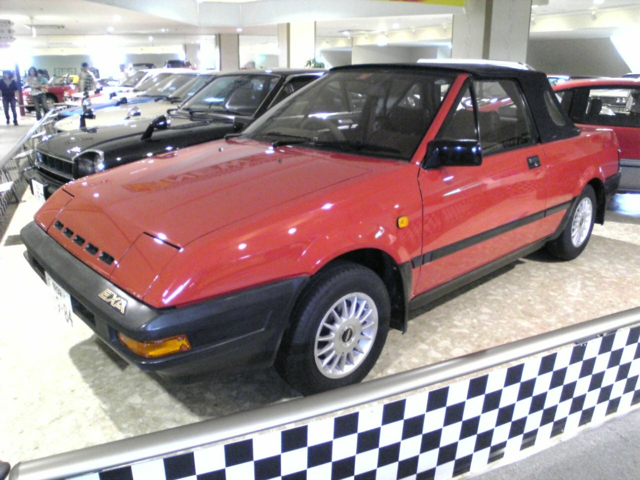 Nissan Pulsar II (N12), вид сбоку
