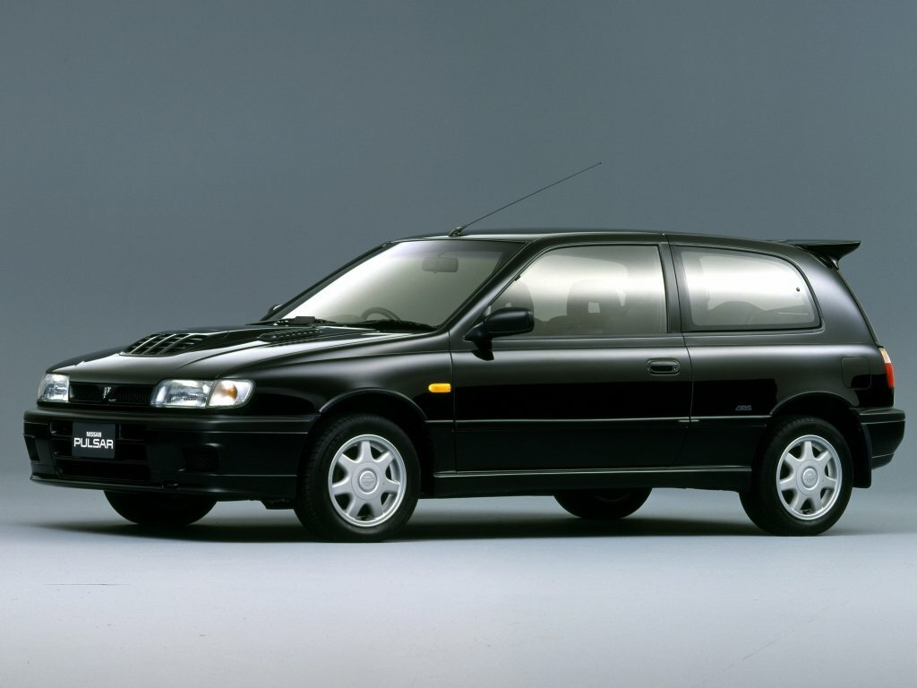 Nissan Pulsar IV (N14), Хэтчбек 3 дв.: фото поколения