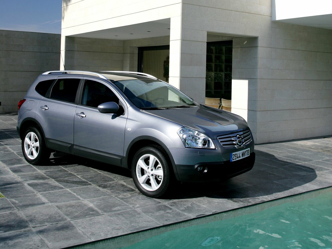 Nissan Qashqai+2 I